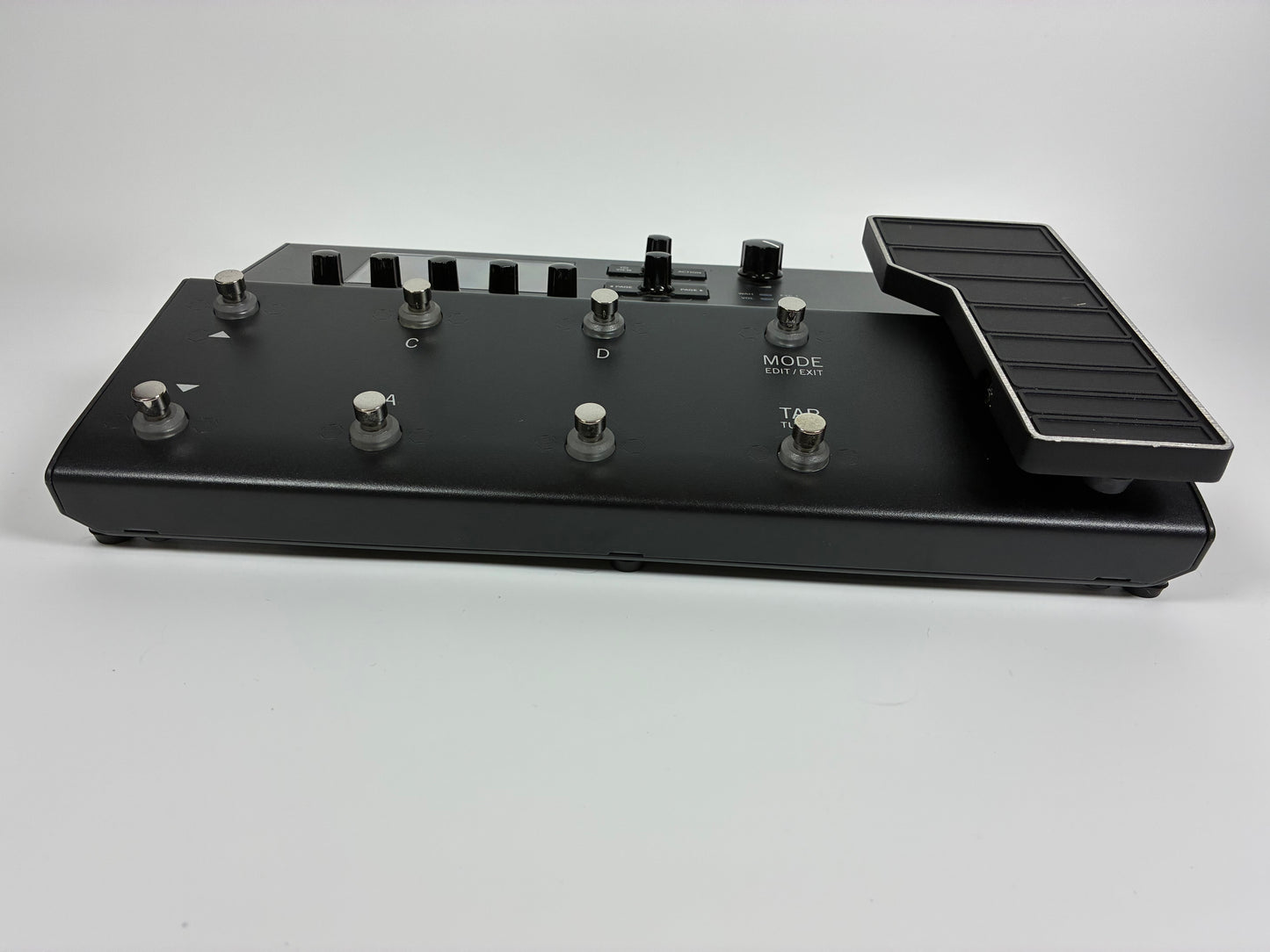 Line 6 POD GO Multi-Effect and Amp Modeler - Excellent Condition with Box, Power Supply and Dust Cover