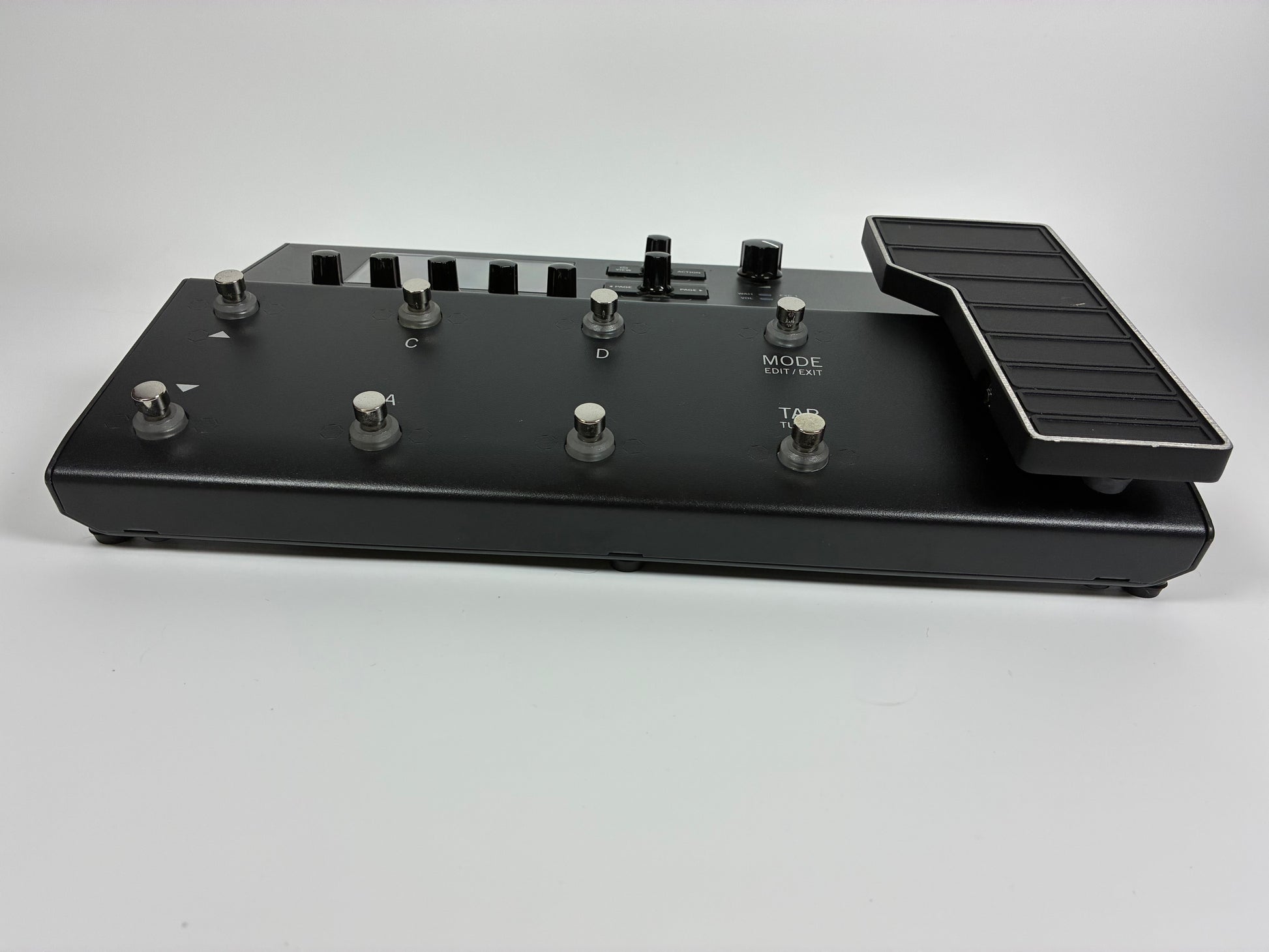 Line 6 POD GO Multi-Effect and Amp Modeler - Excellent Condition with Box, Power Supply and Dust Cover