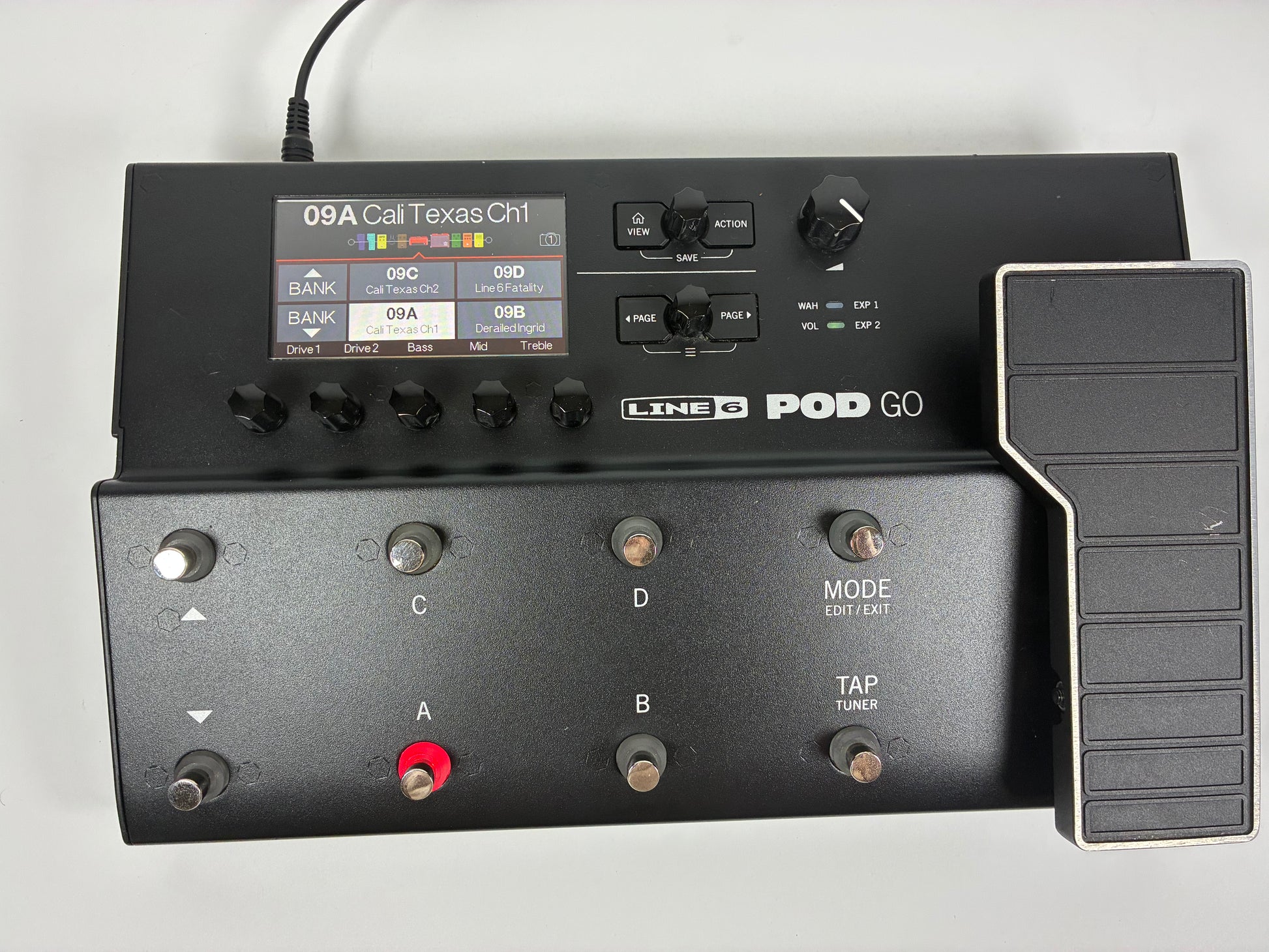 Line 6 POD GO Multi-Effect and Amp Modeler - Excellent Condition with Box, Power Supply and Dust Cover