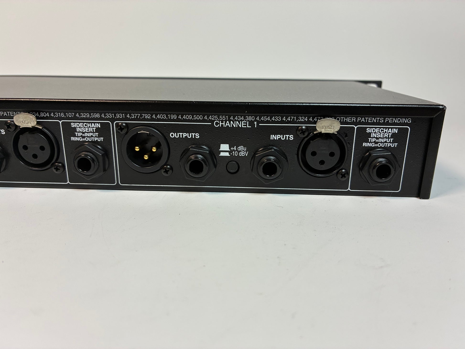 dbx 166XL Stereo Compressor / Limiter / Gate - Excellent Condition