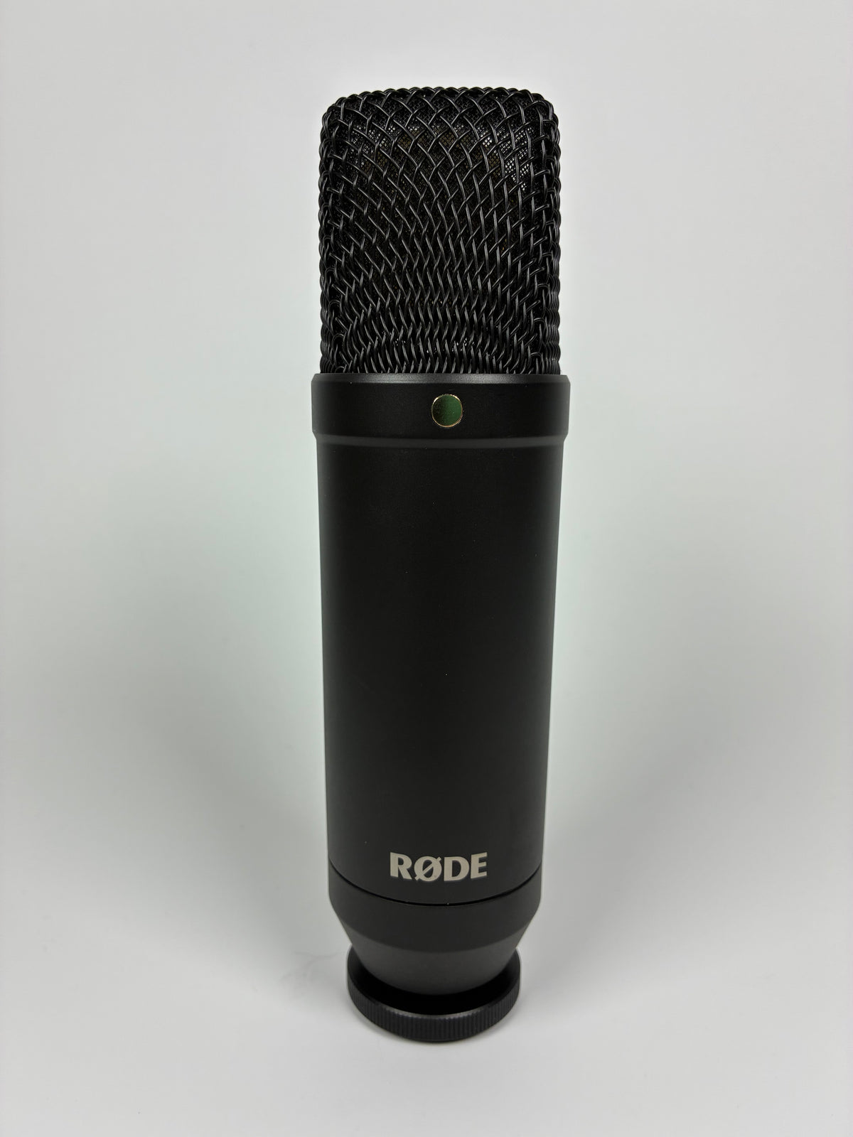 RODE NT1 Large Diaphragm Cardioid Condenser Microphone - Excellent Condition