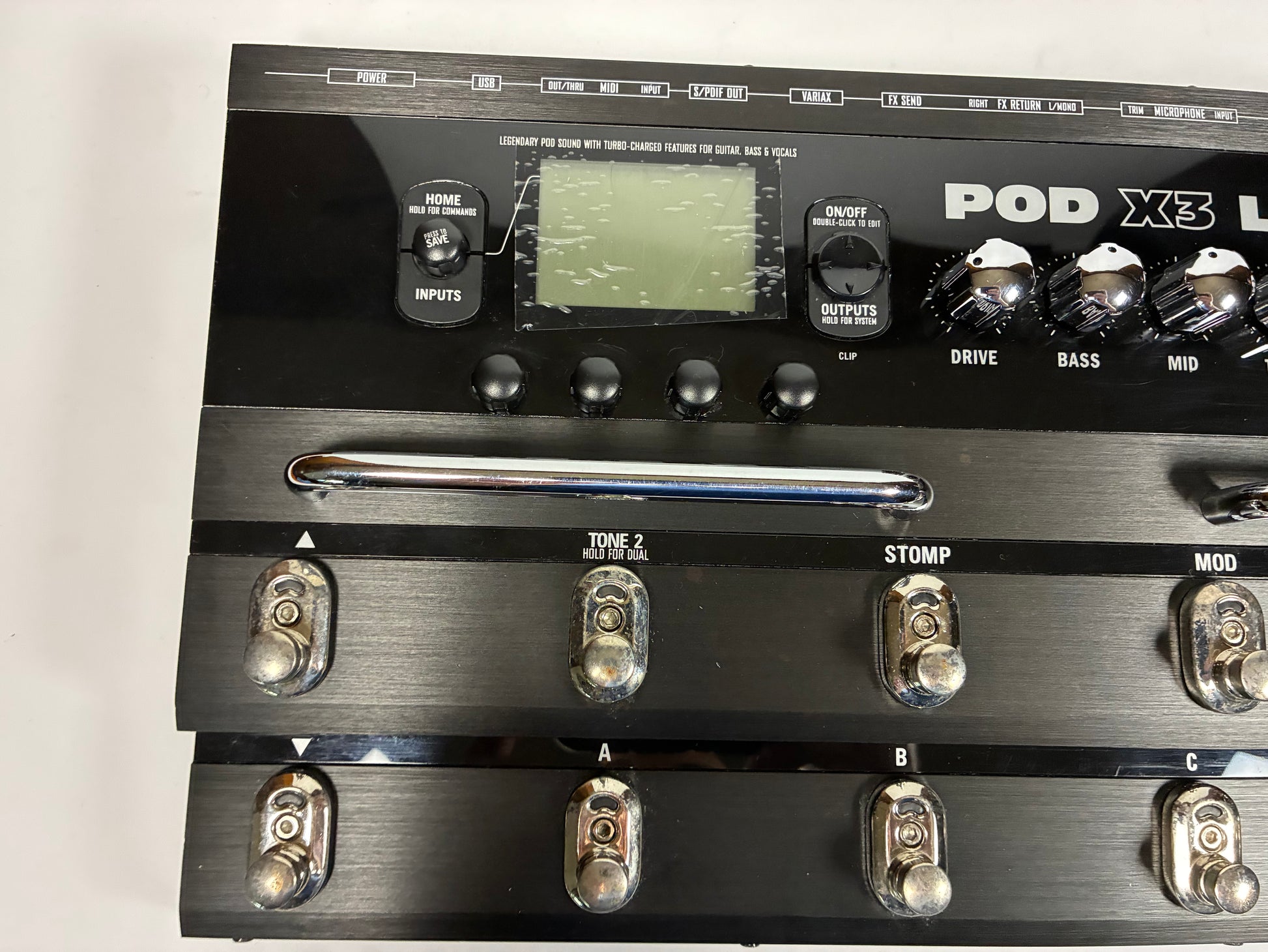 Line 6 POD X3 Live Multi-Effect and Amp Modeler - Excellent Condition with Power Supply & Fitted Bag