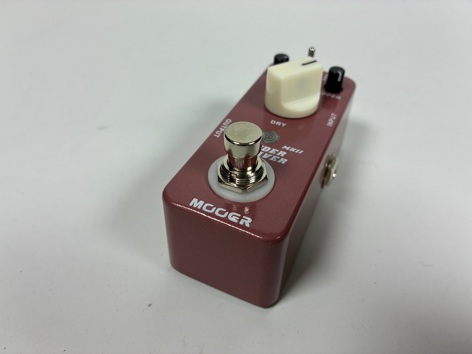 Mooer Tender Octaver MKII - Excellent Condition with Box